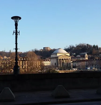 Sui Tetti Vista Mole Apartment Turin